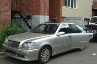 Московским чиновникам запретили ездить на служебных авто "по своим делам"
